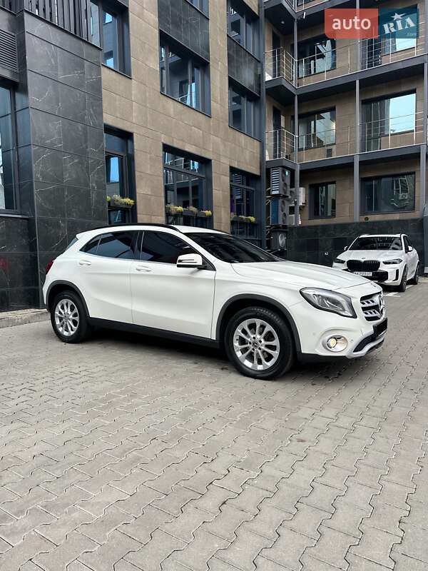 Позашляховик / Кросовер Mercedes-Benz GLA-Class 2017 в Києві
