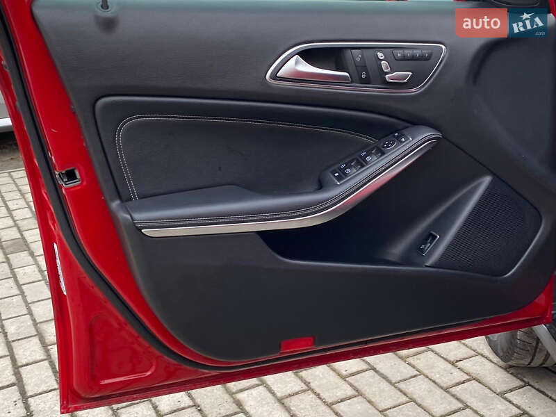 Внедорожник / Кроссовер Mercedes-Benz GLA-Class 2018 в Ровно фото 23 Внедорожник / Кроссовер Mercedes-Benz GLA-Class 2018 в Ровно