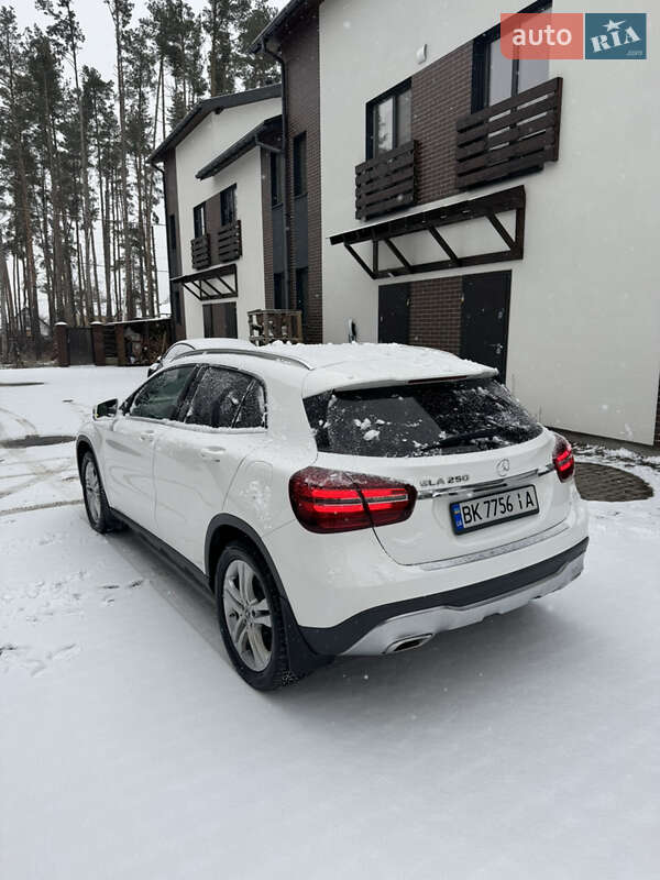 Внедорожник / Кроссовер Mercedes-Benz GLA-Class 2020 в Киеве фото 5 Внедорожник / Кроссовер Mercedes-Benz GLA-Class 2020 в Киеве