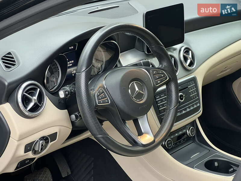 Внедорожник / Кроссовер Mercedes-Benz GLA-Class 2017 в Киеве фото 29 Внедорожник / Кроссовер Mercedes-Benz GLA-Class 2017 в Киеве