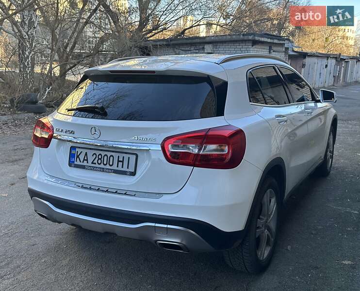 Позашляховик / Кросовер Mercedes-Benz GLA-Class 2018 в Києві