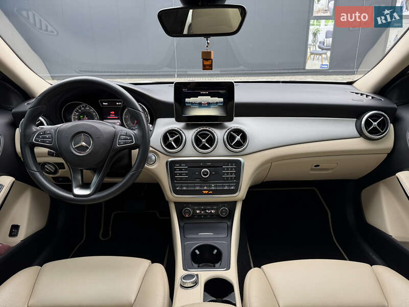 Позашляховик / Кросовер Mercedes-Benz GLA-Class 2016 в Києві