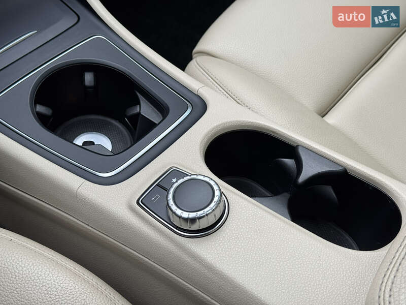 Позашляховик / Кросовер Mercedes-Benz GLA-Class 2016 в Києві