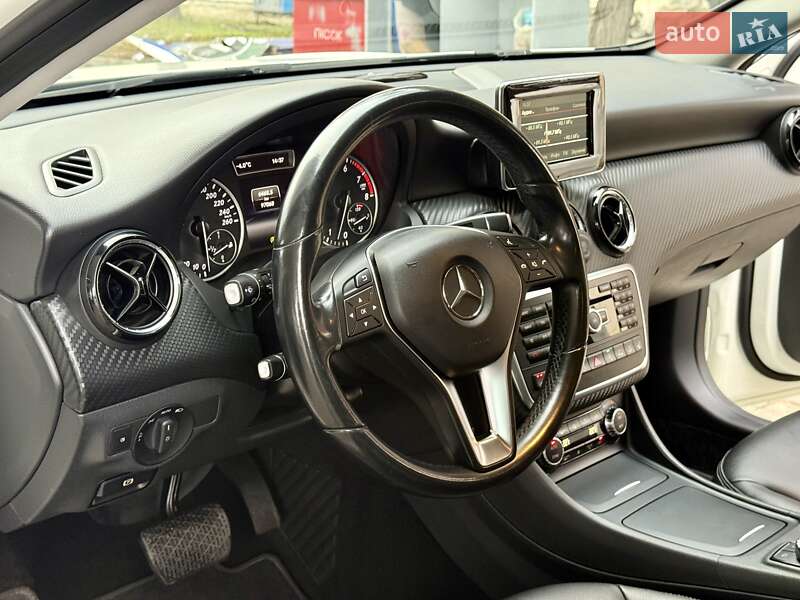 Позашляховик / Кросовер Mercedes-Benz GLA-Class 2014 в Дніпрі