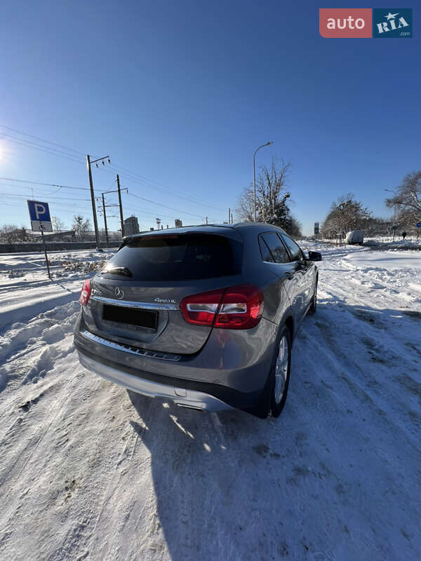 Внедорожник / Кроссовер Mercedes-Benz GLA-Class 2015 в Львове