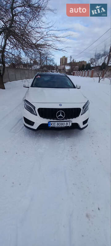 Позашляховик / Кросовер Mercedes-Benz GLA-Class 2019 в Дніпрі