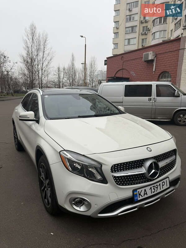 Внедорожник / Кроссовер Mercedes-Benz GLA-Class 2017 в Киеве фото Внедорожник / Кроссовер Mercedes-Benz GLA-Class 2017 в Киеве