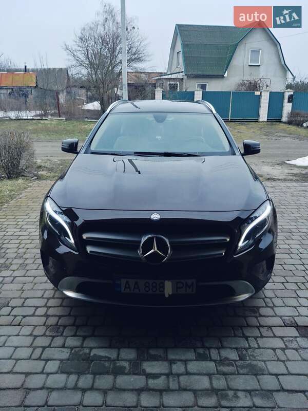 Mercedes-Benz GLA-Class 2015