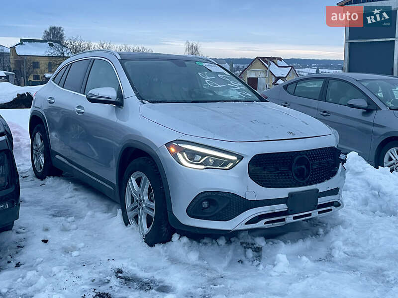 Mercedes-Benz GLA-Class 2020