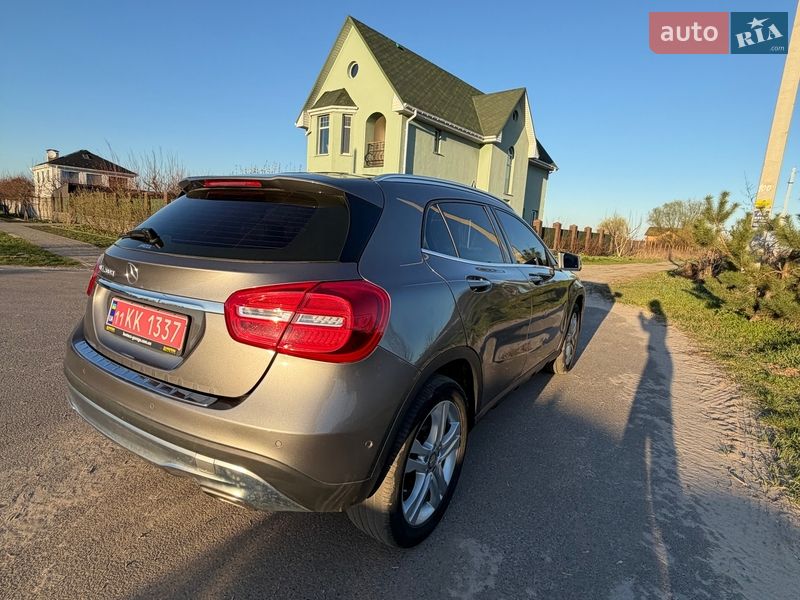Внедорожник / Кроссовер Mercedes-Benz GLA-Class 2016 в Киеве