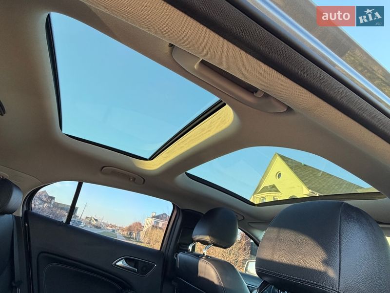 Внедорожник / Кроссовер Mercedes-Benz GLA-Class 2016 в Киеве