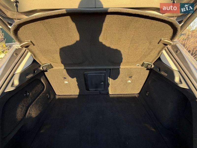 Внедорожник / Кроссовер Mercedes-Benz GLA-Class 2016 в Киеве