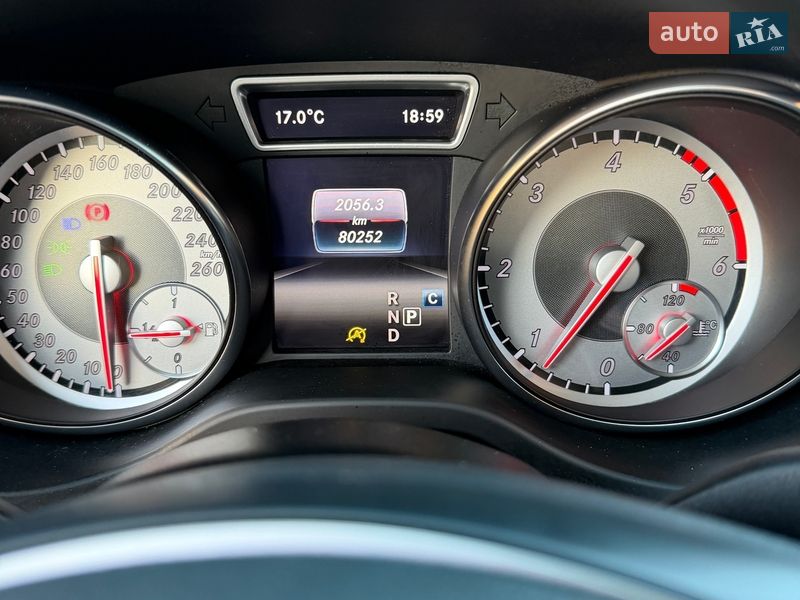 Внедорожник / Кроссовер Mercedes-Benz GLA-Class 2016 в Киеве