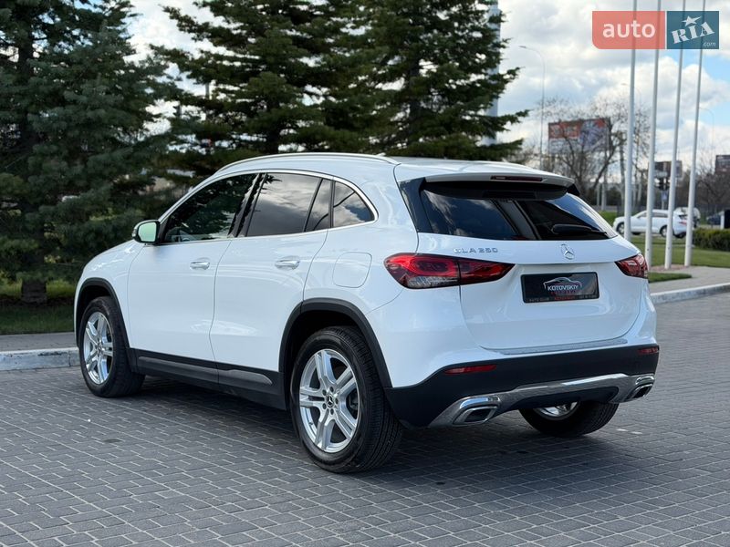 Внедорожник / Кроссовер Mercedes-Benz GLA-Class 2020 в Одессе