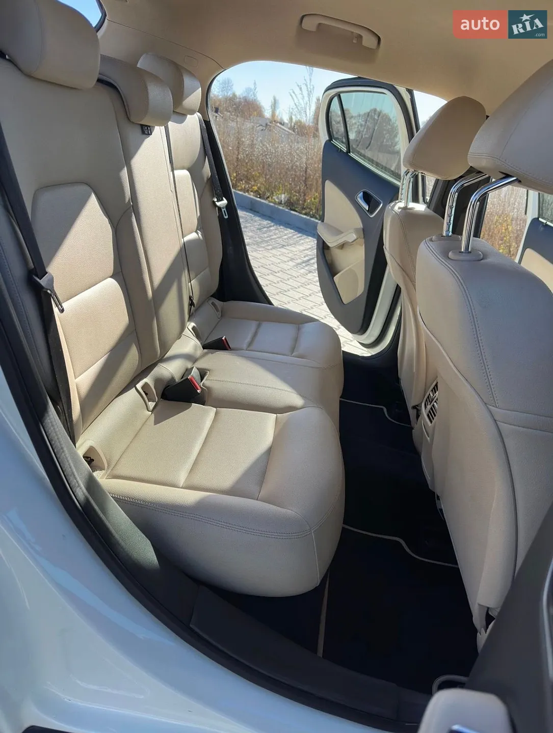 2015 Mercedes-Benz GLA-klasse - мініатюра 16