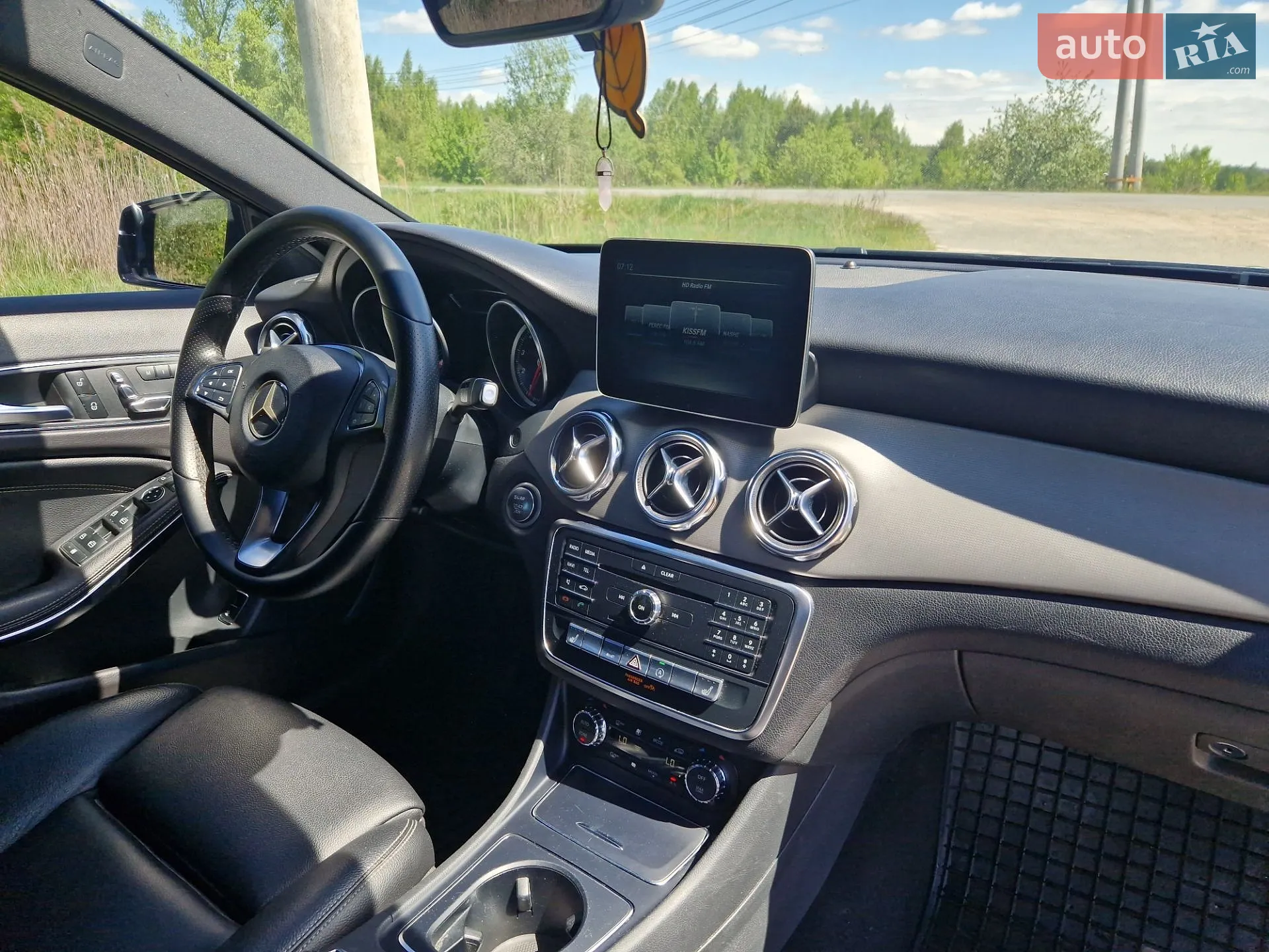 2017 Mercedes-Benz GLA-klasse - мініатюра 27