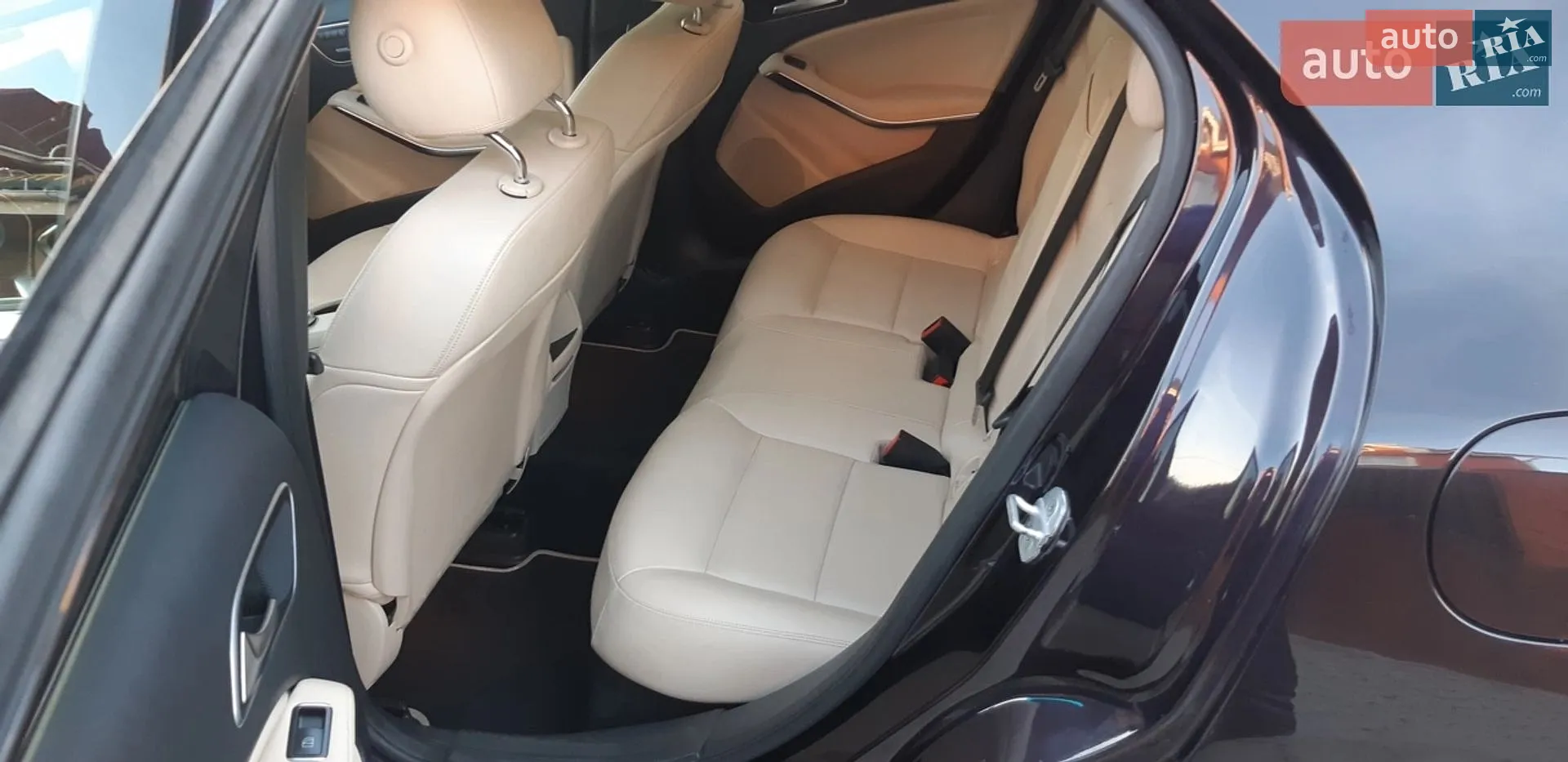 2015 Mercedes-Benz GLA-klasse - мініатюра 30