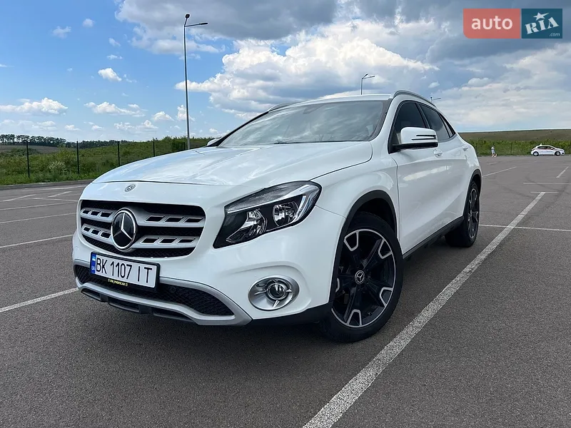 Mercedes-Benz GLA-Class 2019