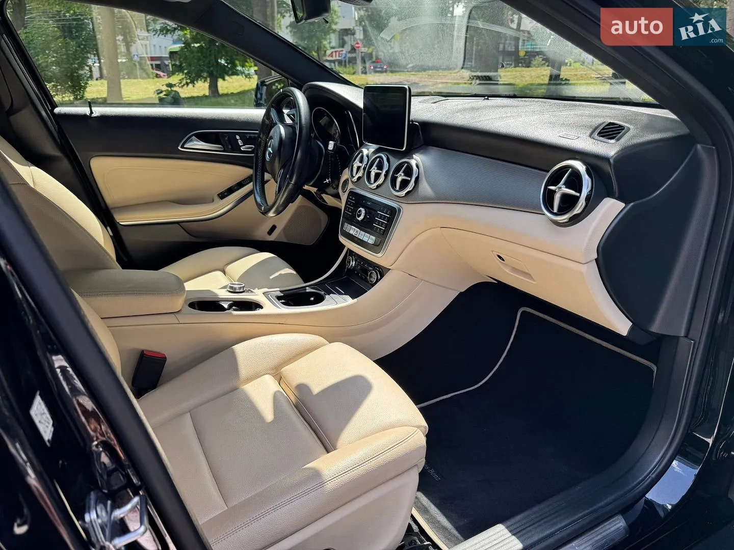 2018 Mercedes-Benz GLA-klasse - мініатюра 23
