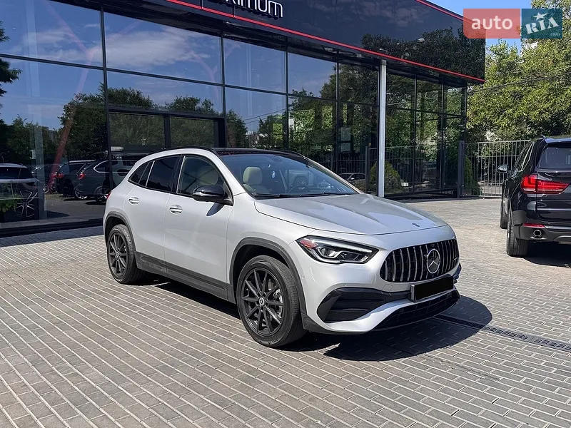 Mercedes-Benz GLA-Class