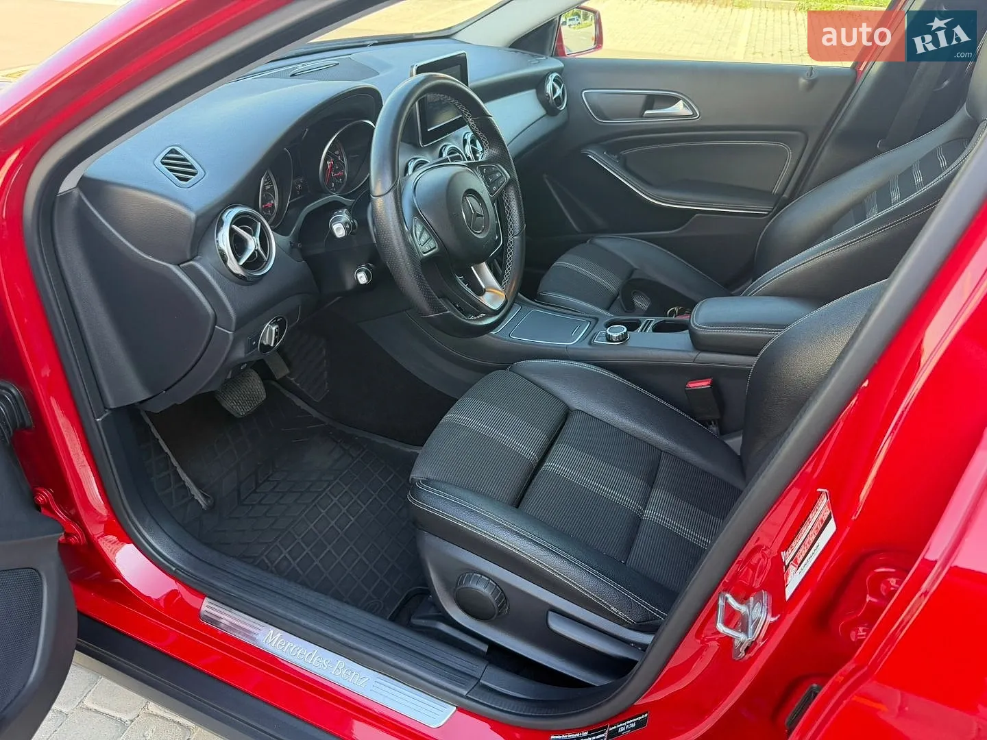 2017 Mercedes-Benz GLA-klasse - мініатюра 28
