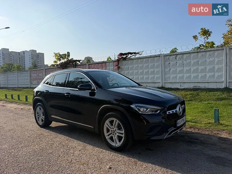 Mercedes-Benz GLA-Class