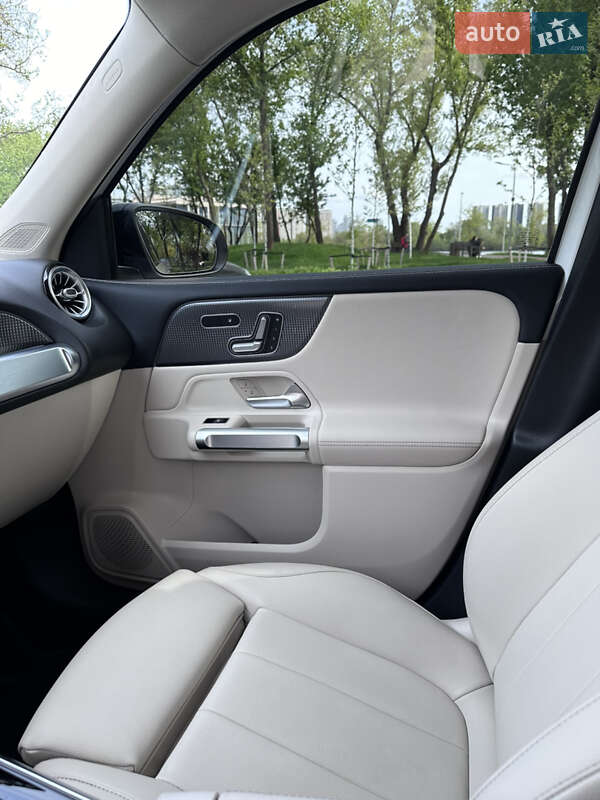 Внедорожник / Кроссовер Mercedes-Benz GLB-Class 2021 в Киеве