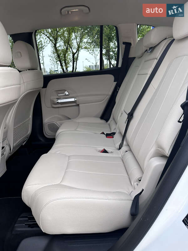 Внедорожник / Кроссовер Mercedes-Benz GLB-Class 2021 в Киеве
