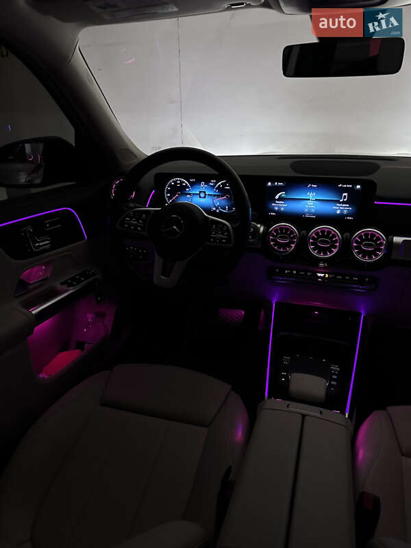 Внедорожник / Кроссовер Mercedes-Benz GLB-Class 2021 в Киеве