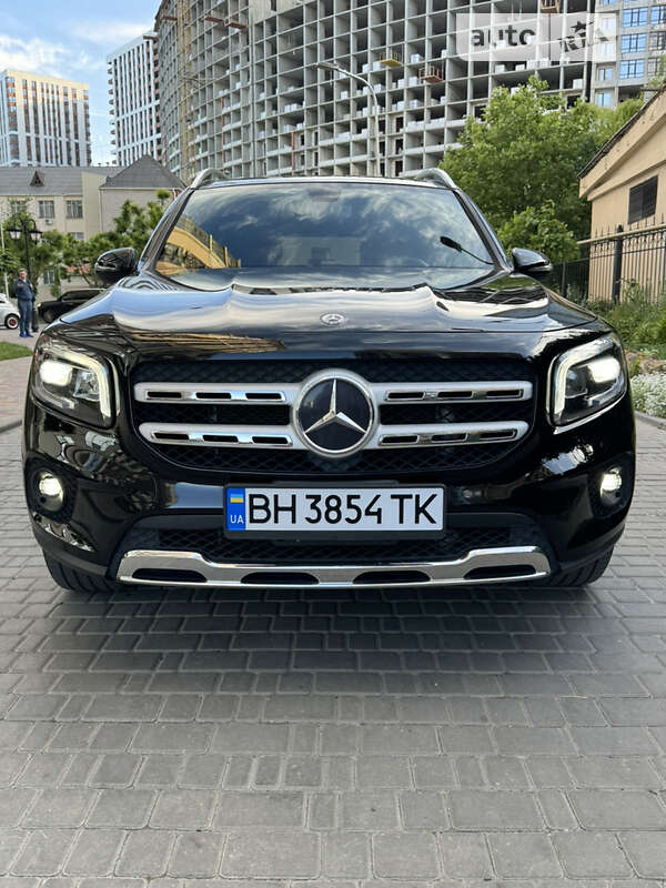 Позашляховик / Кросовер Mercedes-Benz GLB-Class 2019 в Одесі