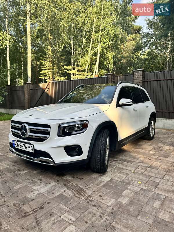Внедорожник / Кроссовер Mercedes-Benz GLB-Class 2021 в Киеве