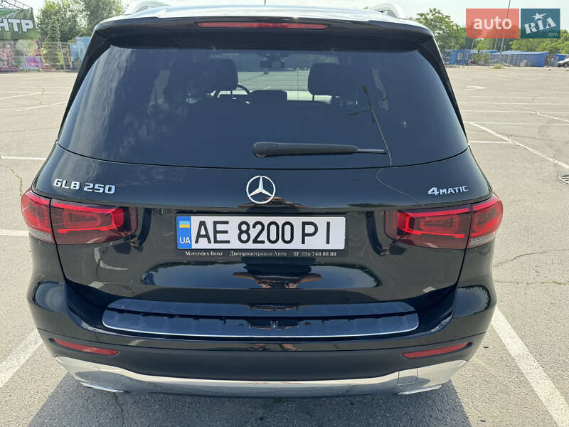 Внедорожник / Кроссовер Mercedes-Benz GLB-Class 2019 в Днепре