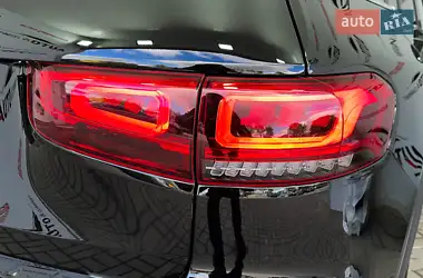 Mercedes-Benz GLB-Class 2021