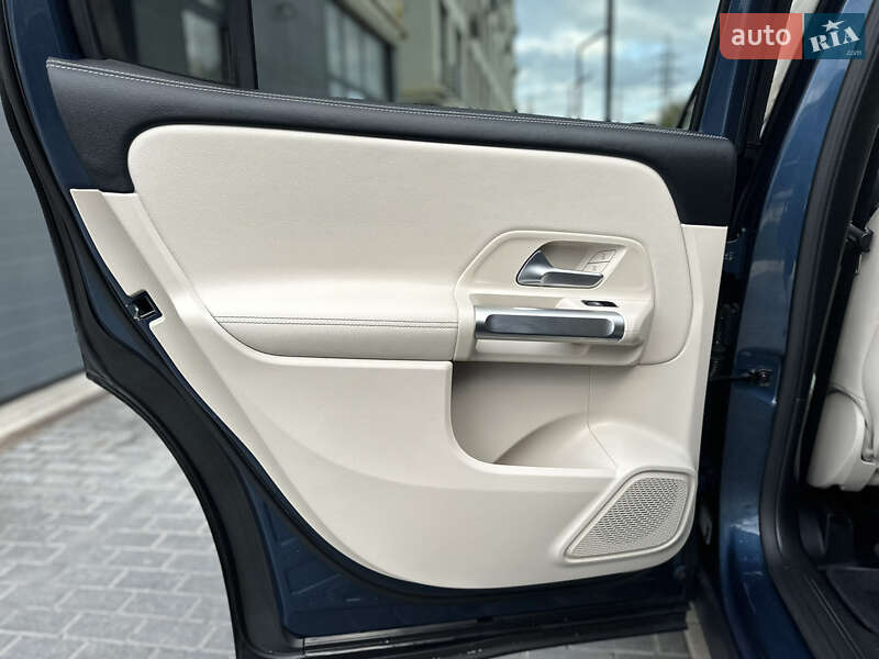 Внедорожник / Кроссовер Mercedes-Benz GLB-Class 2021 в Львове