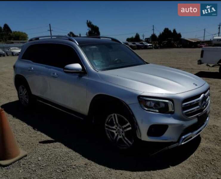 Внедорожник / Кроссовер Mercedes-Benz GLB-Class 2020 в Киеве