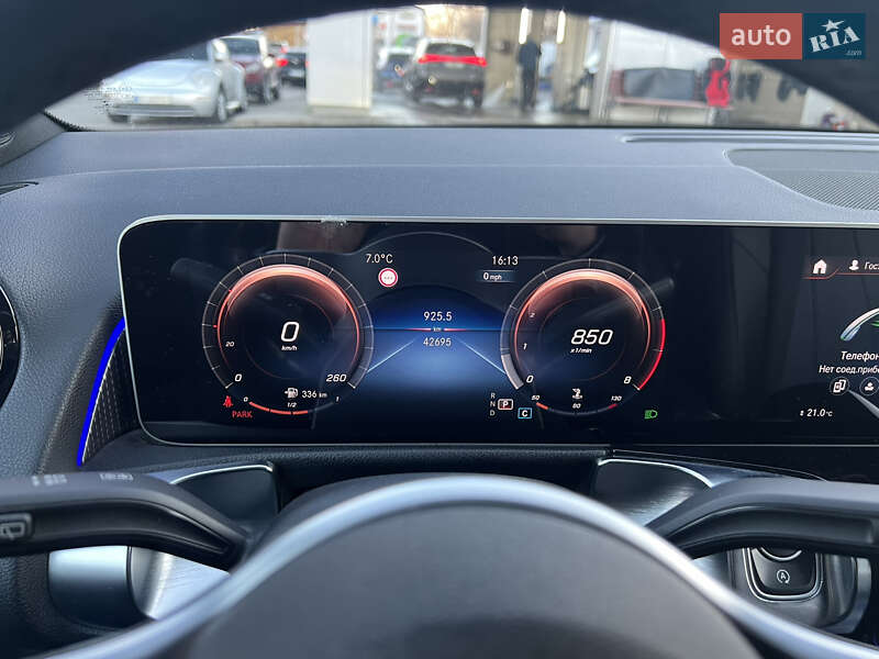 Внедорожник / Кроссовер Mercedes-Benz GLB-Class 2019 в Тернополе