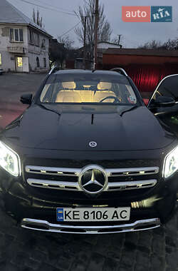 Mercedes-Benz GLB-Class 2023