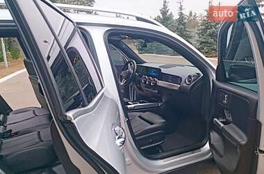 Позашляховик / Кросовер Mercedes-Benz GLB-Class 2019 в 