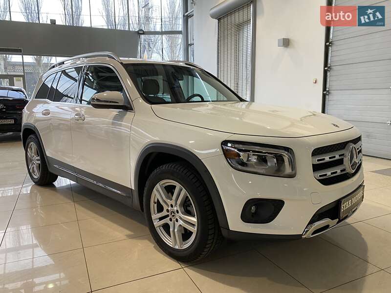 Mercedes-Benz GLB-Class 2021