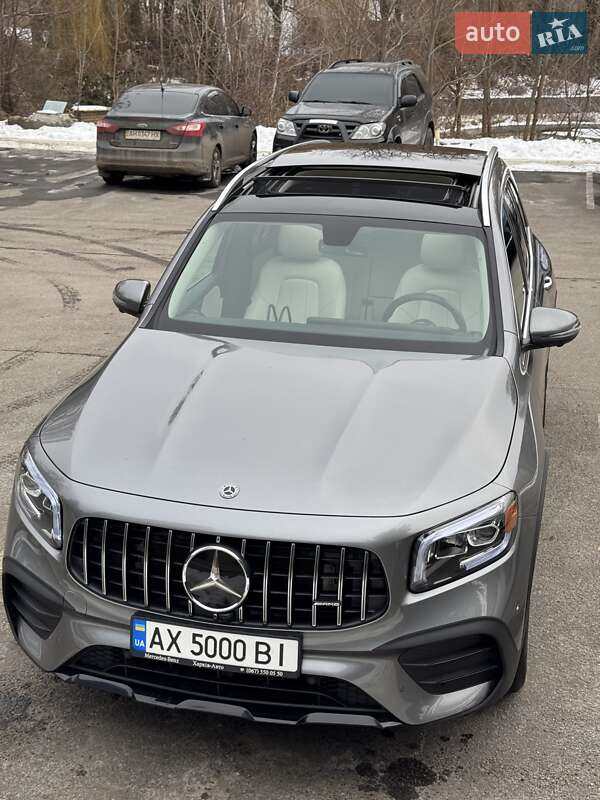 Внедорожник / Кроссовер Mercedes-Benz GLB-Class 2019 в Харькове