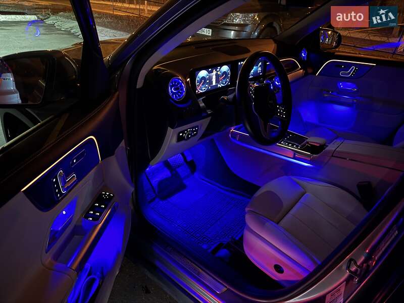 Внедорожник / Кроссовер Mercedes-Benz GLB-Class 2019 в Харькове