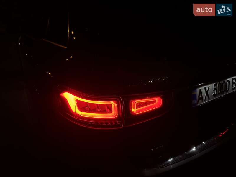 Внедорожник / Кроссовер Mercedes-Benz GLB-Class 2019 в Харькове