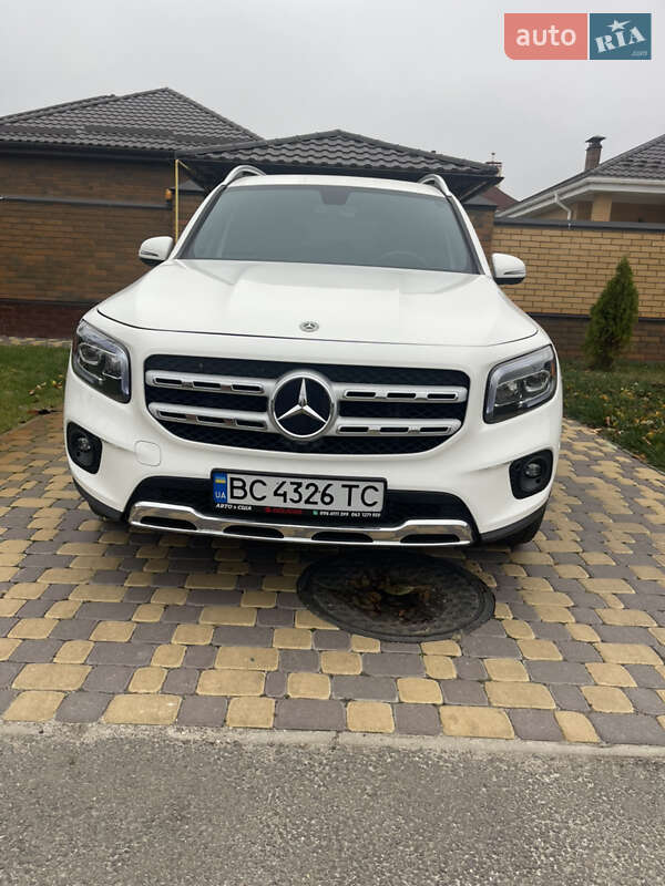 Внедорожник / Кроссовер Mercedes-Benz GLB-Class 2019 в 