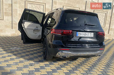 Позашляховик / Кросовер Mercedes-Benz GLB-Class 2019 в 