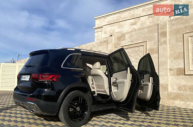 Позашляховик / Кросовер Mercedes-Benz GLB-Class 2019 в 