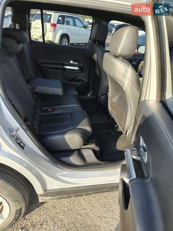 Внедорожник / Кроссовер Mercedes-Benz GLB-Class 2020 в Киеве