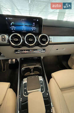 Внедорожник / Кроссовер Mercedes-Benz GLB-Class 2020 в Киеве