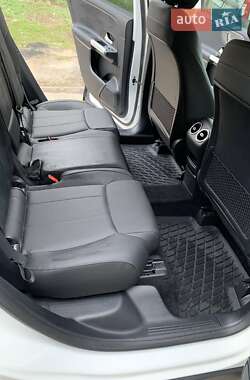 Внедорожник / Кроссовер Mercedes-Benz GLB-Class 2021 в 