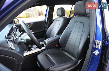 Внедорожник / Кроссовер Mercedes-Benz GLB-Class 2021 в 