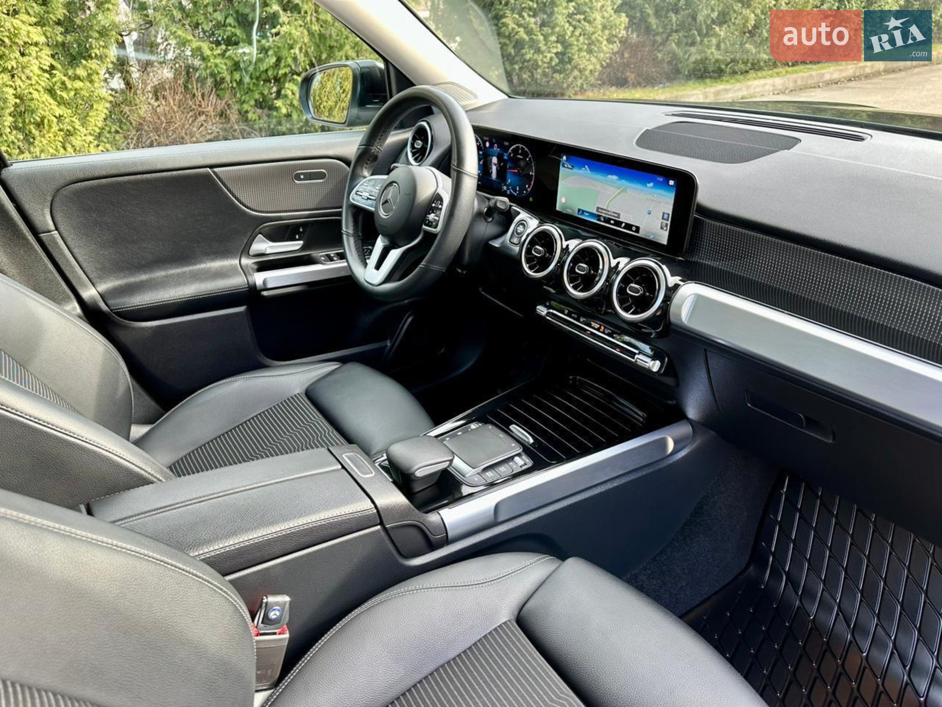 2021 Mercedes-Benz GLB - мініатюра 43